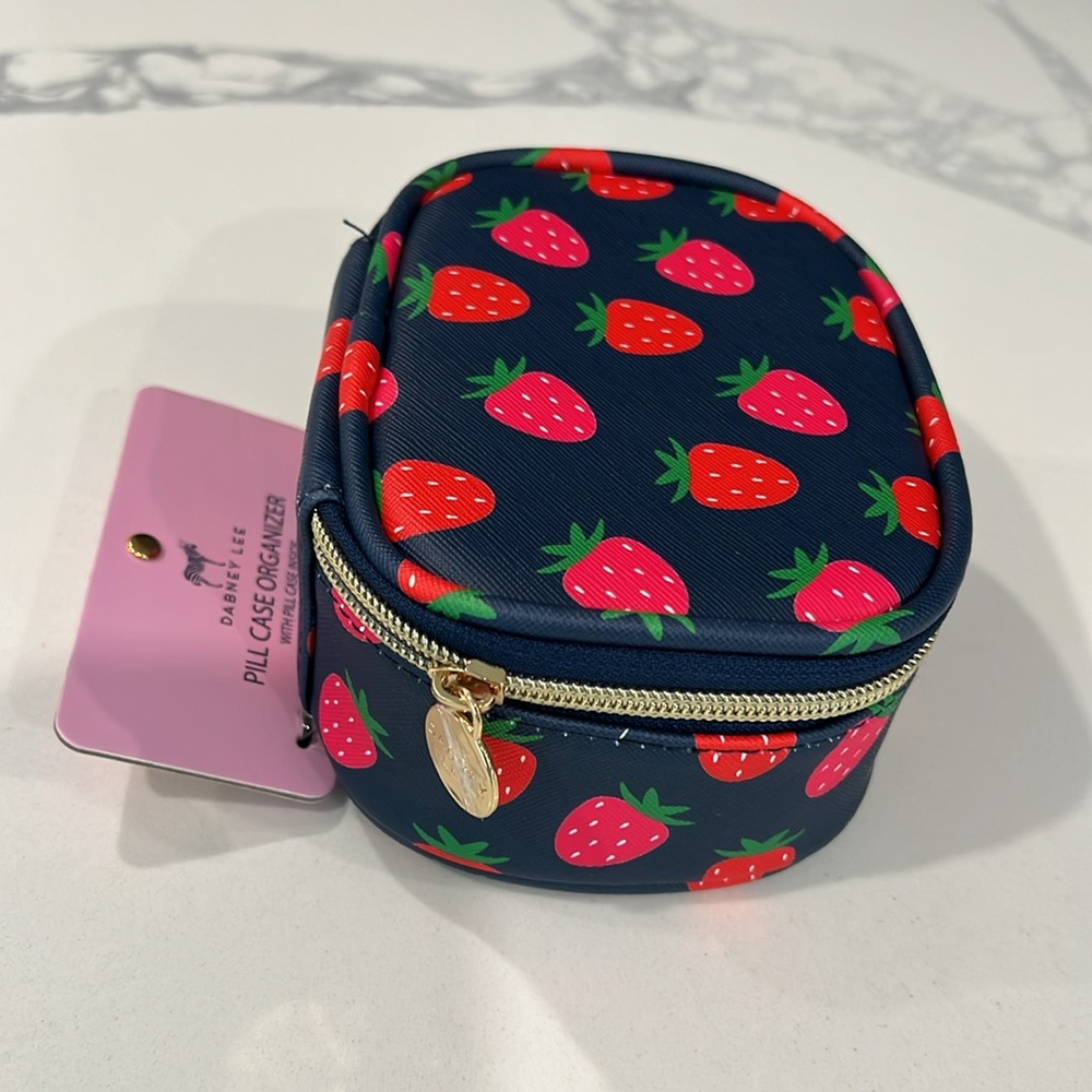 🍓💊CUTE  🍓💊 Case.. - Picture 8 of 12
